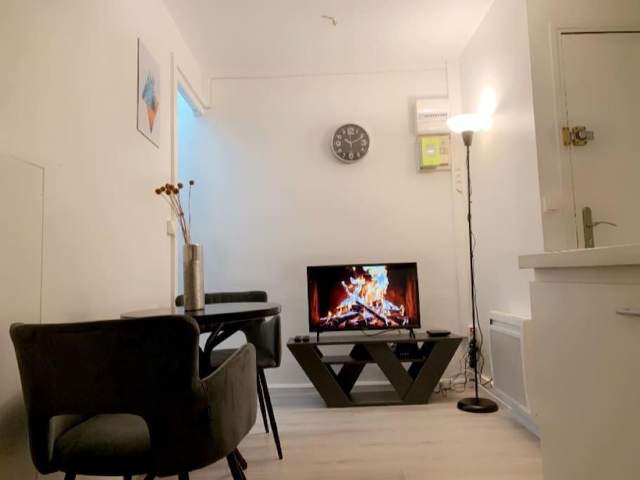 Coquet Appartement 2 Pieces Alfortville Zewnętrze zdjęcie